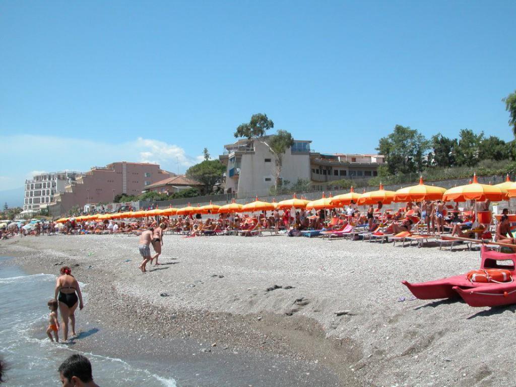 Ipanema Suite Giardini Naxos Εξωτερικό φωτογραφία